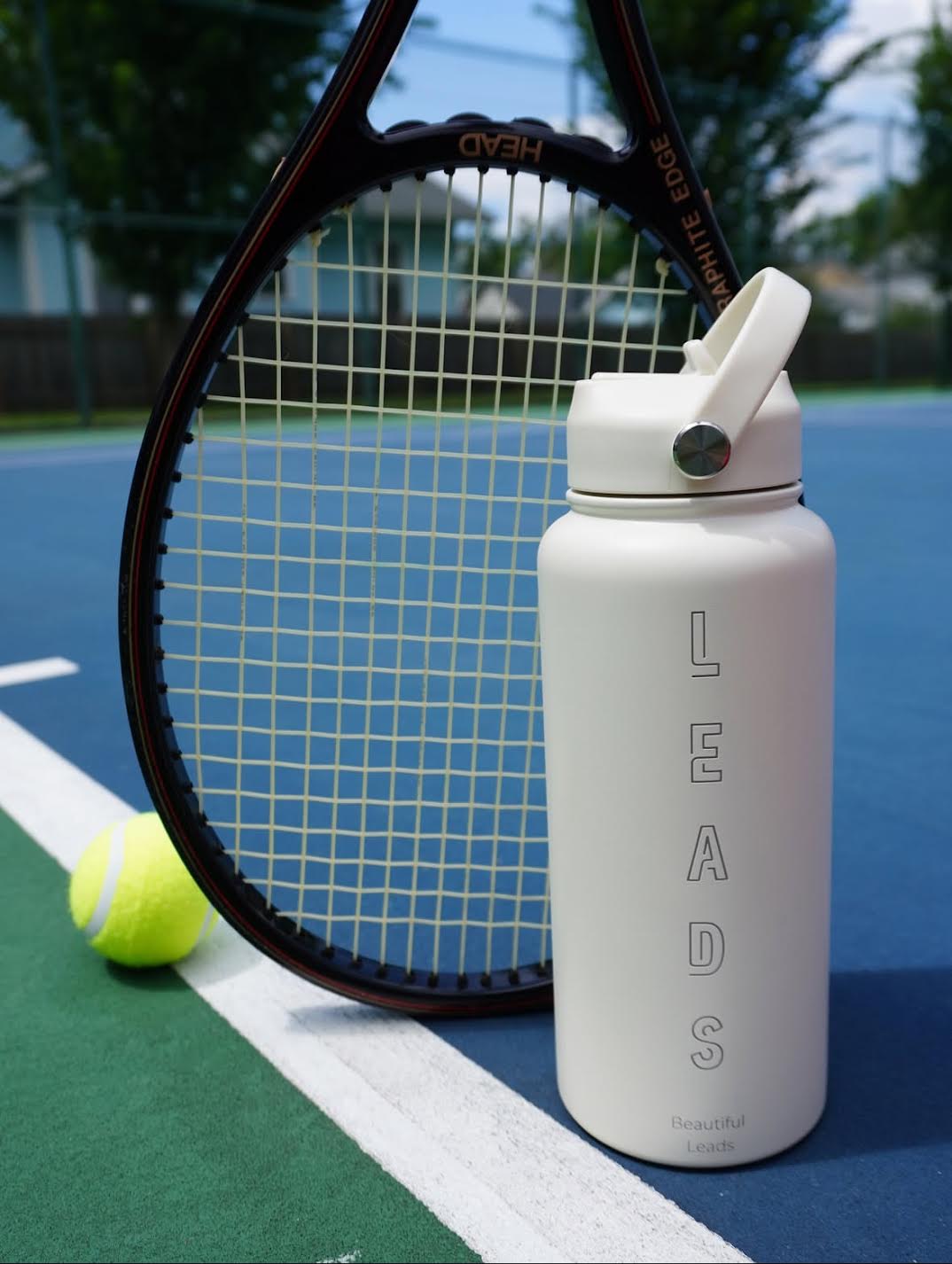 Leads White